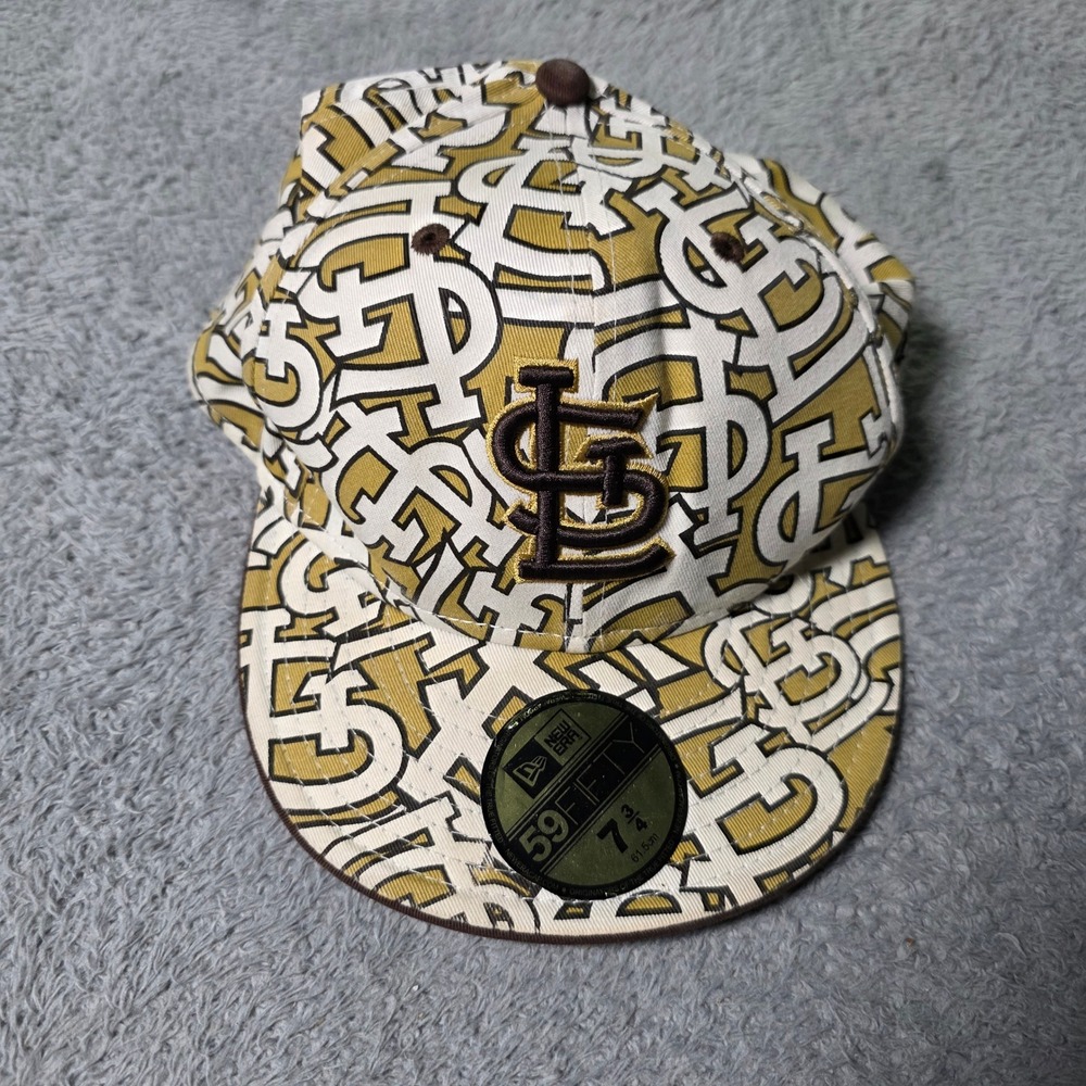 New Era Mens 7 3/4 59FIFTY St Louis Cardinals Hat Gold Brown Monogram MLB Fitted
